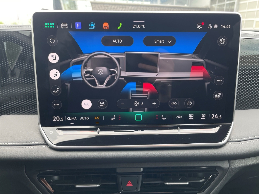 Fahrzeugabbildung Volkswagen Tiguan 1.5 eTSI DSG Goal IQ.Light AHK SHZ Navi PDC