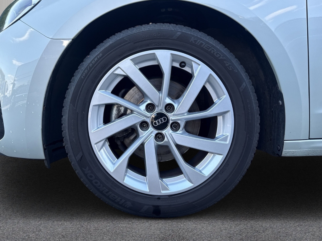 Fahrzeugabbildung Audi A1 Sportback 30 TFSI advanced Sportsitz SHZ PDC