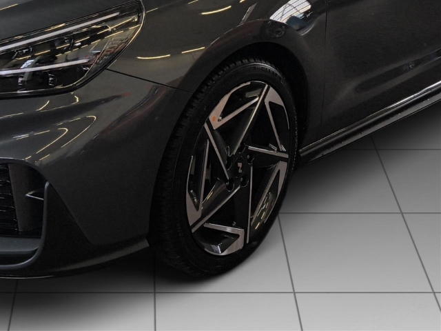 Fahrzeugabbildung Hyundai i30 FL Kombi 1.5 T-GDI 48V DCT N-Line MY25 Sportpaket Navi Digitales Cockpit LED ACC