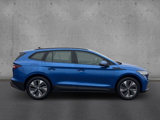 Fahrzeugabbildung SKODA Enyaq iV 50 Loft LED Navi CCS Klimaauto Temp PDC