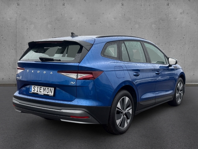 Fahrzeugabbildung SKODA Enyaq iV 50 Loft LED Navi CCS Klimaauto Temp PDC