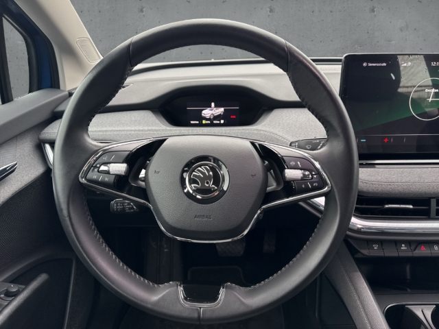 Fahrzeugabbildung SKODA Enyaq iV 50 Loft LED Navi CCS Klimaauto Temp PDC