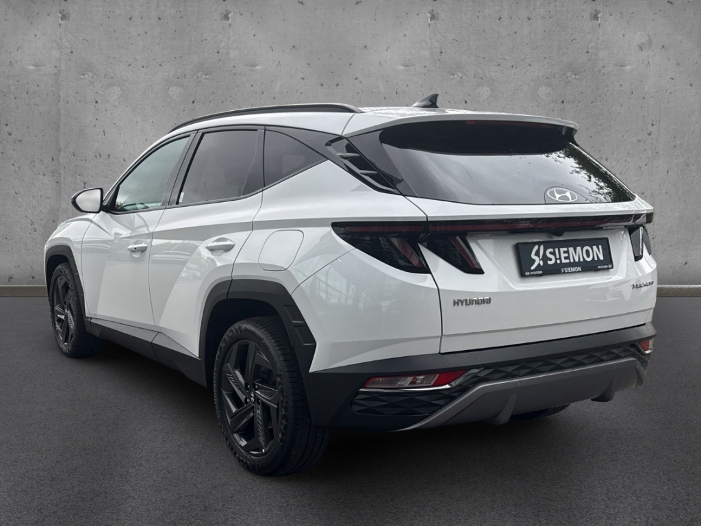 Fahrzeugabbildung Hyundai TUCSON 1.6 T-GDi MT 2WD ADVANTAGE Navi Digitales Cockpit Soundsystem