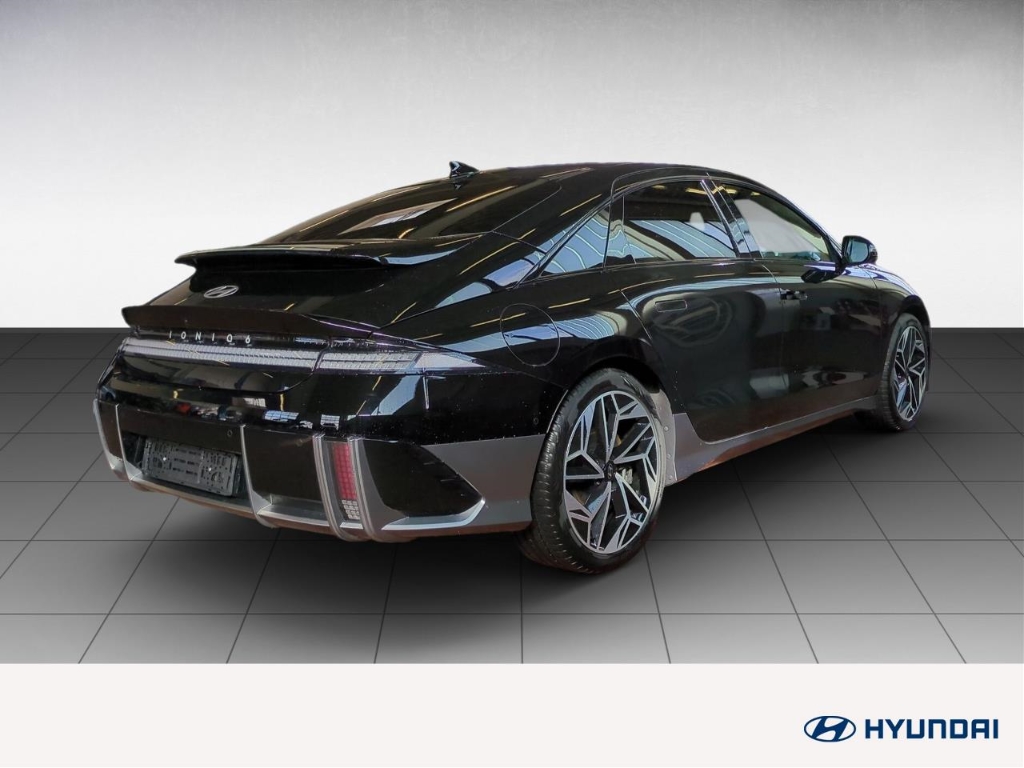 Fahrzeugabbildung Hyundai IONIQ 6 77,4 kWh 4WD MY25 TECHNIQ 20LM Park-P. Schiebedach HUD Navi Digitales Cockpit