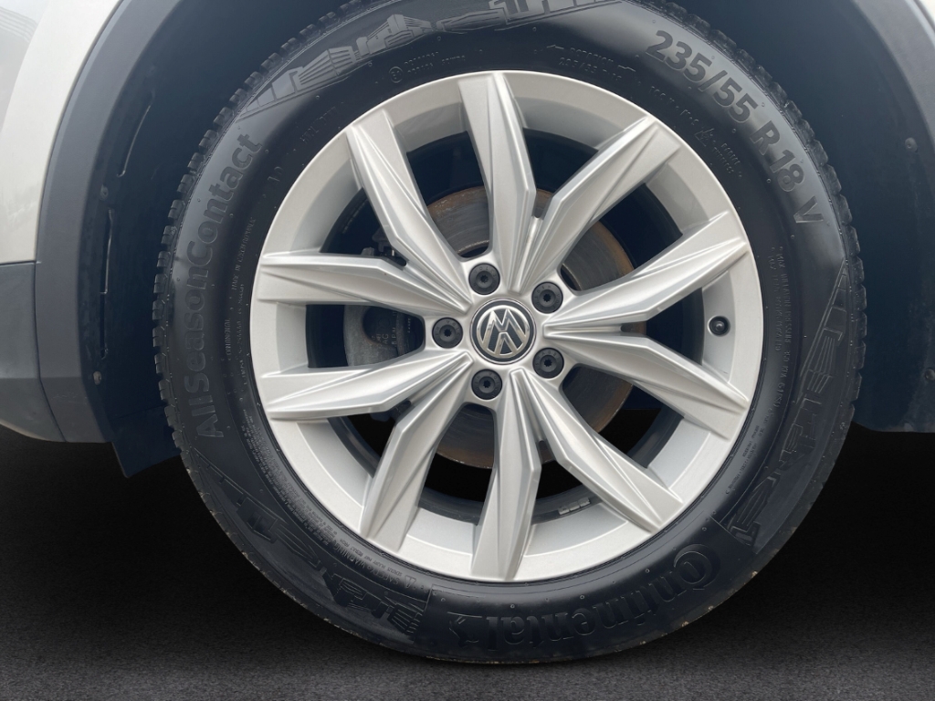 Fahrzeugabbildung Volkswagen Tiguan BMT Start-Stopp 2.0 TDI Comfortline AHK GJR DAB SHZ