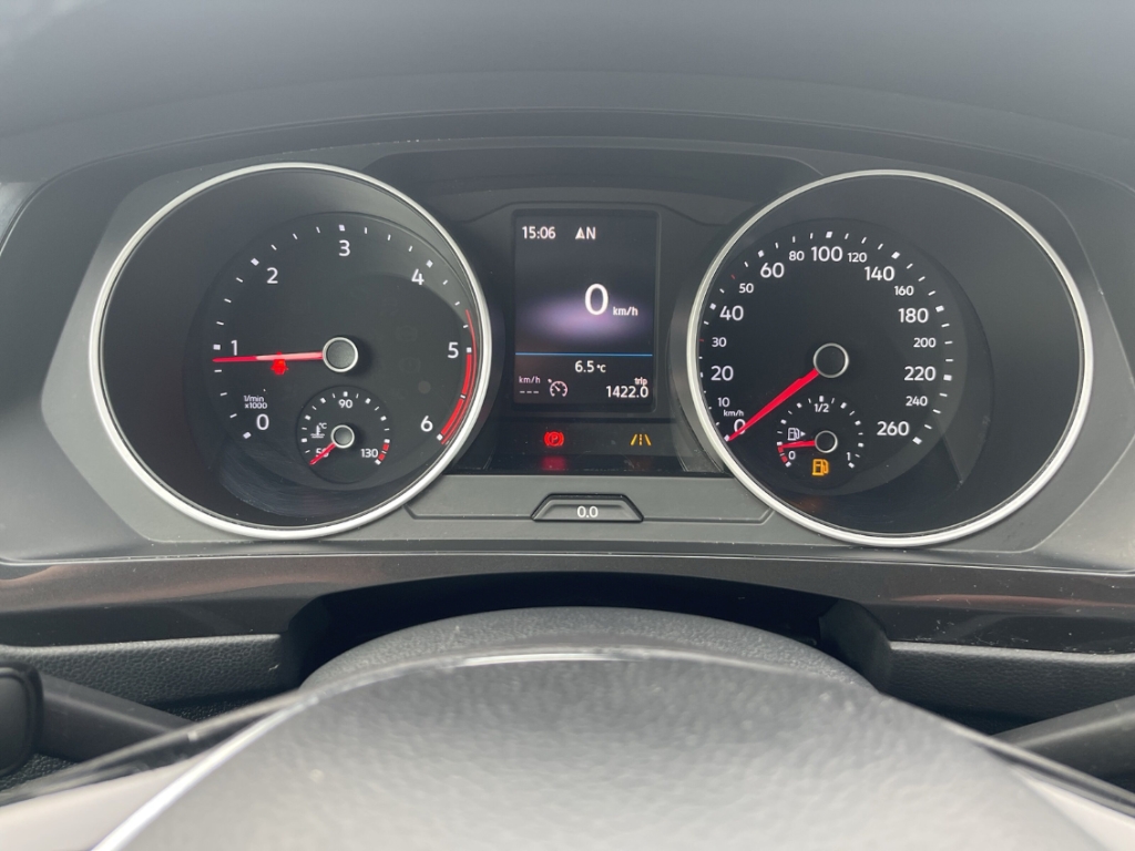 Fahrzeugabbildung Volkswagen Tiguan BMT Start-Stopp 2.0 TDI Comfortline AHK GJR DAB SHZ