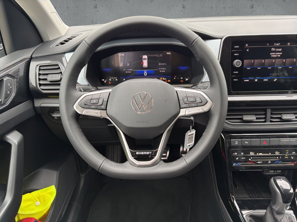 Fahrzeugabbildung Volkswagen T-Cross 1.0 TSI Energy AHK GJR R-Kamera ACC Navi SHZ