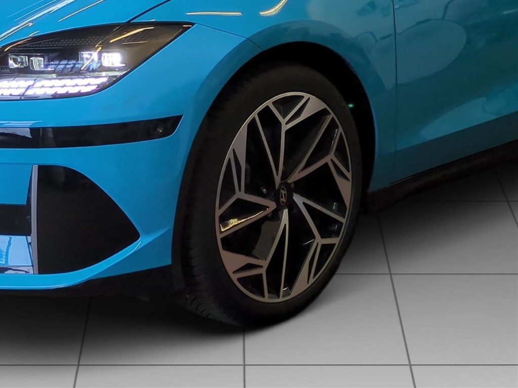 Fahrzeugabbildung Hyundai IONIQ 6 77,4kWh 2WD UNIQ Digi-Spiegel 20LM HUD Navi Digitales Cockpit Memory Sitze Soundsystem