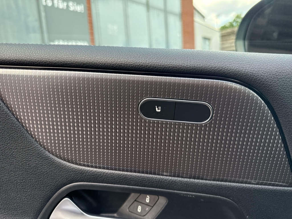 Fahrzeugabbildung Mercedes-Benz B 180 Progressive Business MBUX Navi PDC SHZ Bluetooth