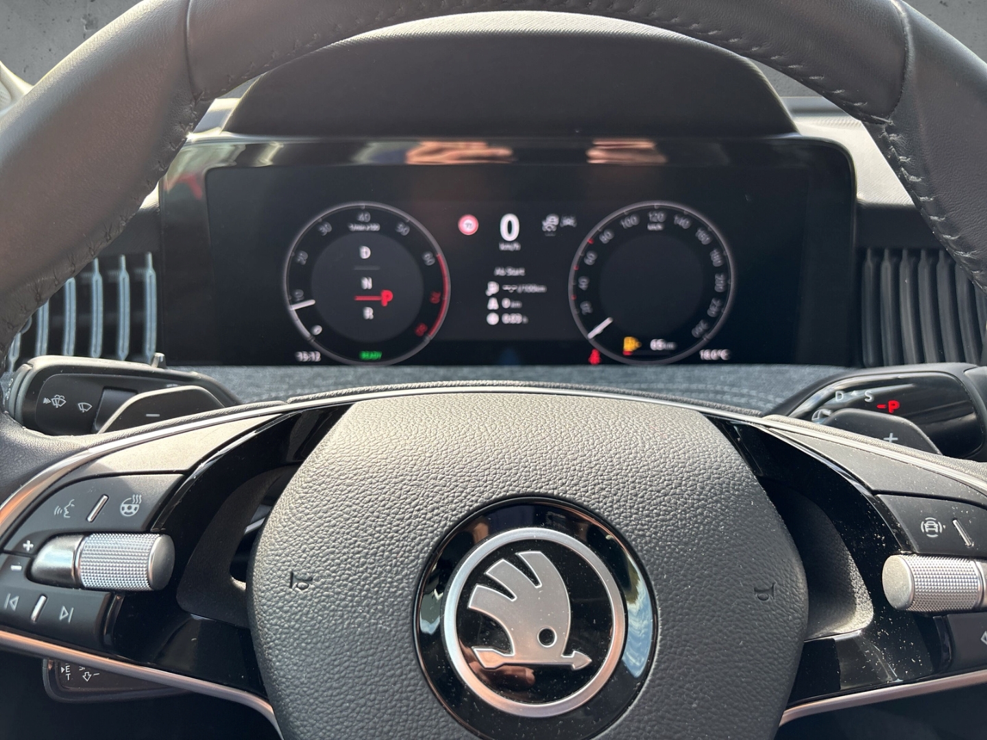 Fahrzeugabbildung SKODA Superb 1.5 mHEV DSG Selection AHK SHZ RFK LED Te