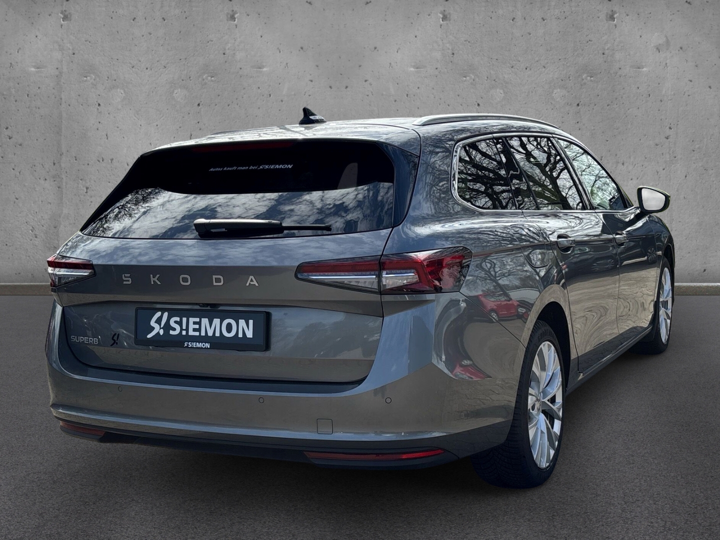 Fahrzeugabbildung SKODA Superb 1.5 mHEV DSG Selection AHK SHZ RFK LED Te