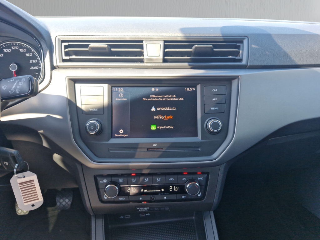 Fahrzeugabbildung SEAT Ibiza 1.0 TSI Style LED SHZ Klima PDC FullLink