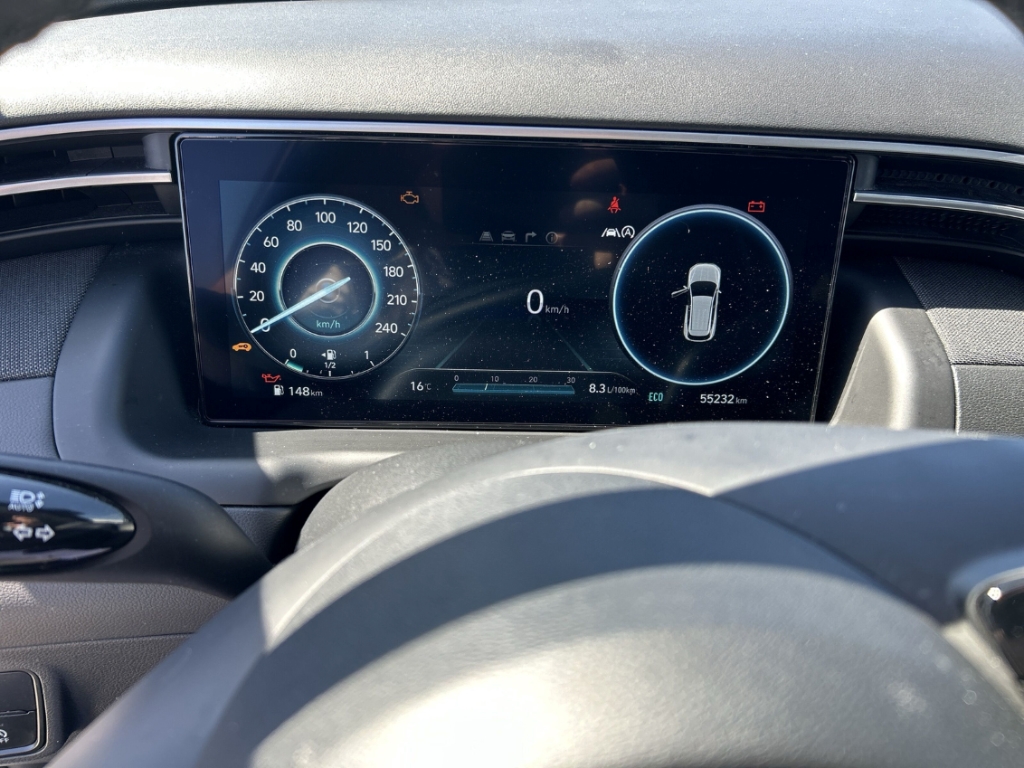 Fahrzeugabbildung Hyundai TUCSON 1.6 T-GDI MT 2WD SELECT LED Funkt-P Navi Smart Sense+ Digitales Cockpit Apple CarPlay
