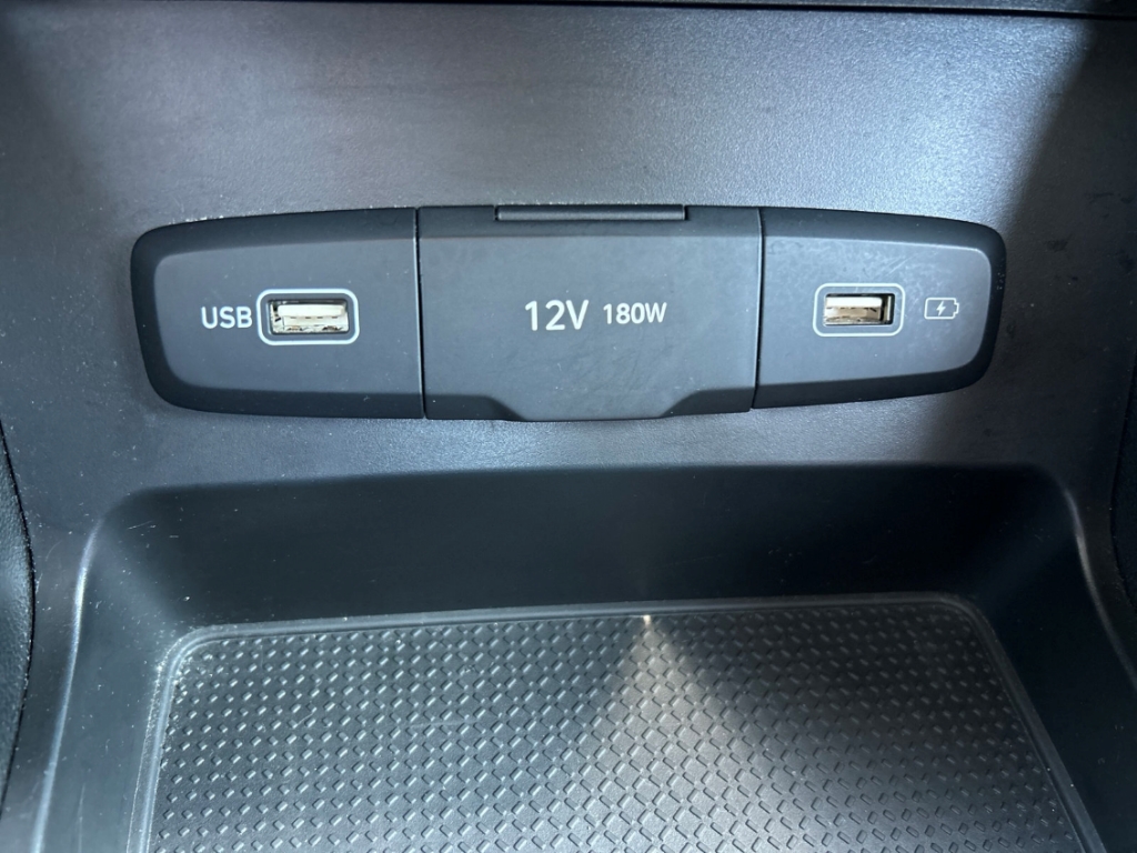 Fahrzeugabbildung Hyundai TUCSON 1.6 T-GDI MT 2WD SELECT LED Funkt-P Navi Smart Sense+ Digitales Cockpit Apple CarPlay