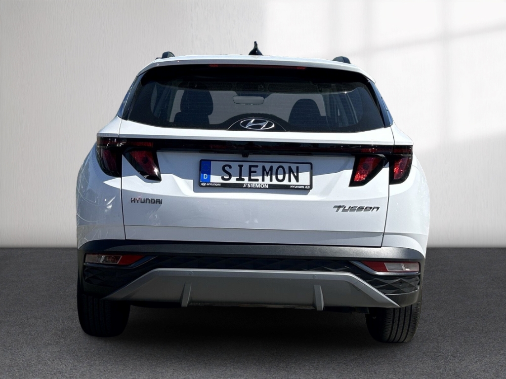 Fahrzeugabbildung Hyundai TUCSON 1.6 T-GDI MT 2WD SELECT LED Funkt-P Navi Smart Sense+ Digitales Cockpit Apple CarPlay