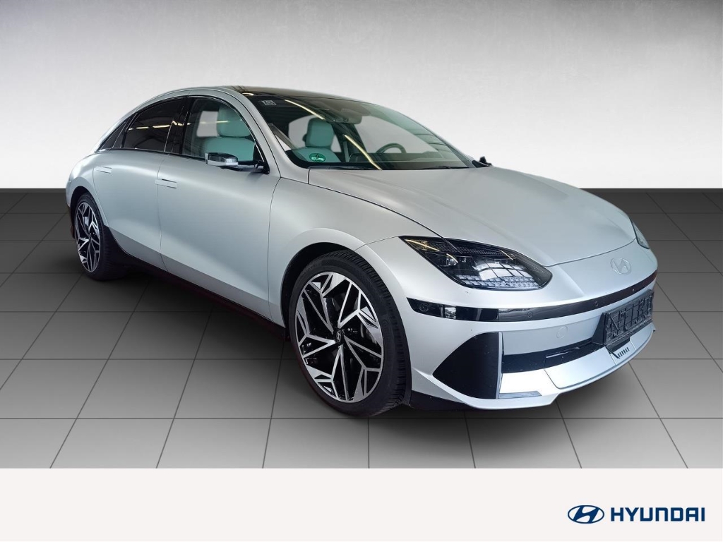 Fahrzeugabbildung Hyundai IONIQ 6 77,4kWh 2WD UNIQ Digi-Spiegel 20LM Schiebedach HUD Navi Digitales Cockpit