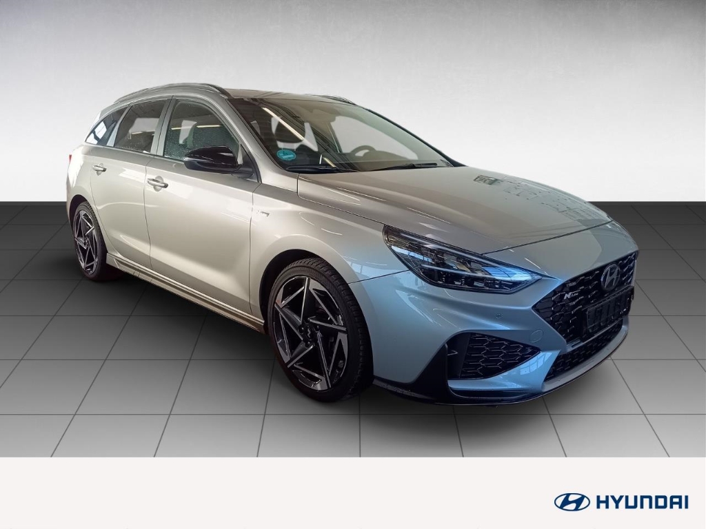 Fahrzeugabbildung Hyundai i30 FL Kombi 1.5 T-GDI MT MY25 N-Line Sitz-Paket Sportpaket Navi Digitales Cockpit
