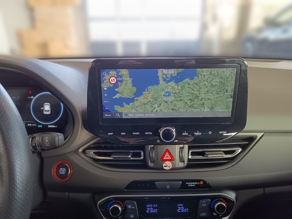 Fahrzeugabbildung Hyundai i30 FL Kombi 1.5 T-GDI MT MY25 N-Line Sitz-Paket Sportpaket Navi Digitales Cockpit
