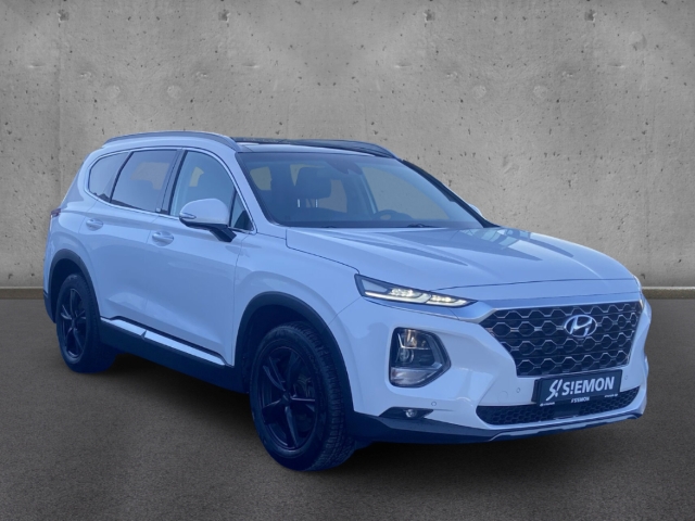 Fahrzeugabbildung Hyundai SANTA FE 4WD 2.2 CRDi ACC SHZ LED Navi 360° Pano
