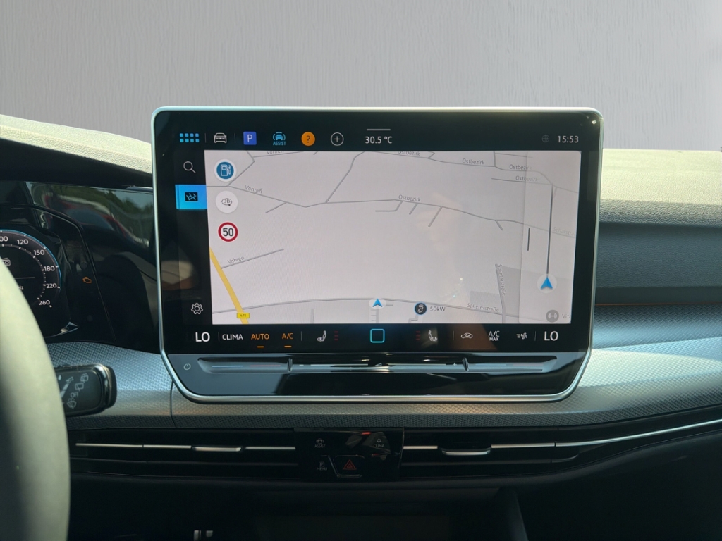 Fahrzeugabbildung Volkswagen Golf VIII Energy TSI AHK-el. klappb. Navi Digitales Cockpit B & O LED ACC Apple CarPlay