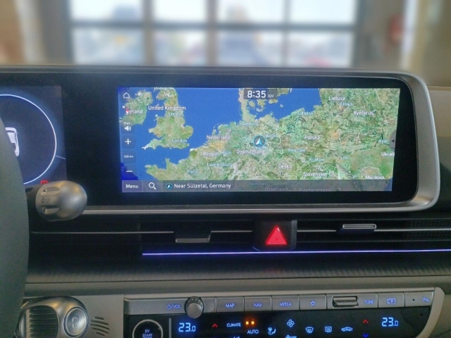 Fahrzeugabbildung Hyundai IONIQ 6 77,4kWh 4WD UNIQ HUD Navi Digitales Cockpit Memory Sitze Soundsystem Bose