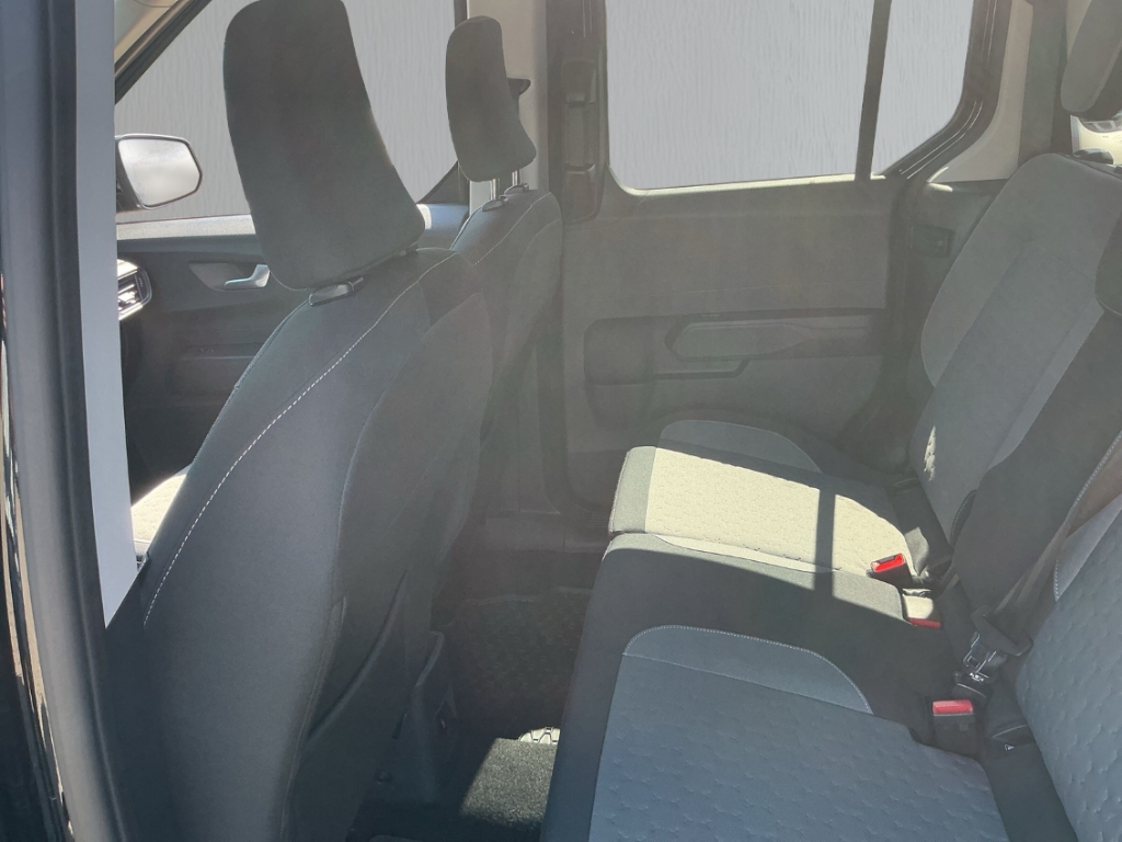 Fahrzeugabbildung Ford Tourneo Courier Titanium AHK ACC LM17 Winterpak. LED TFL