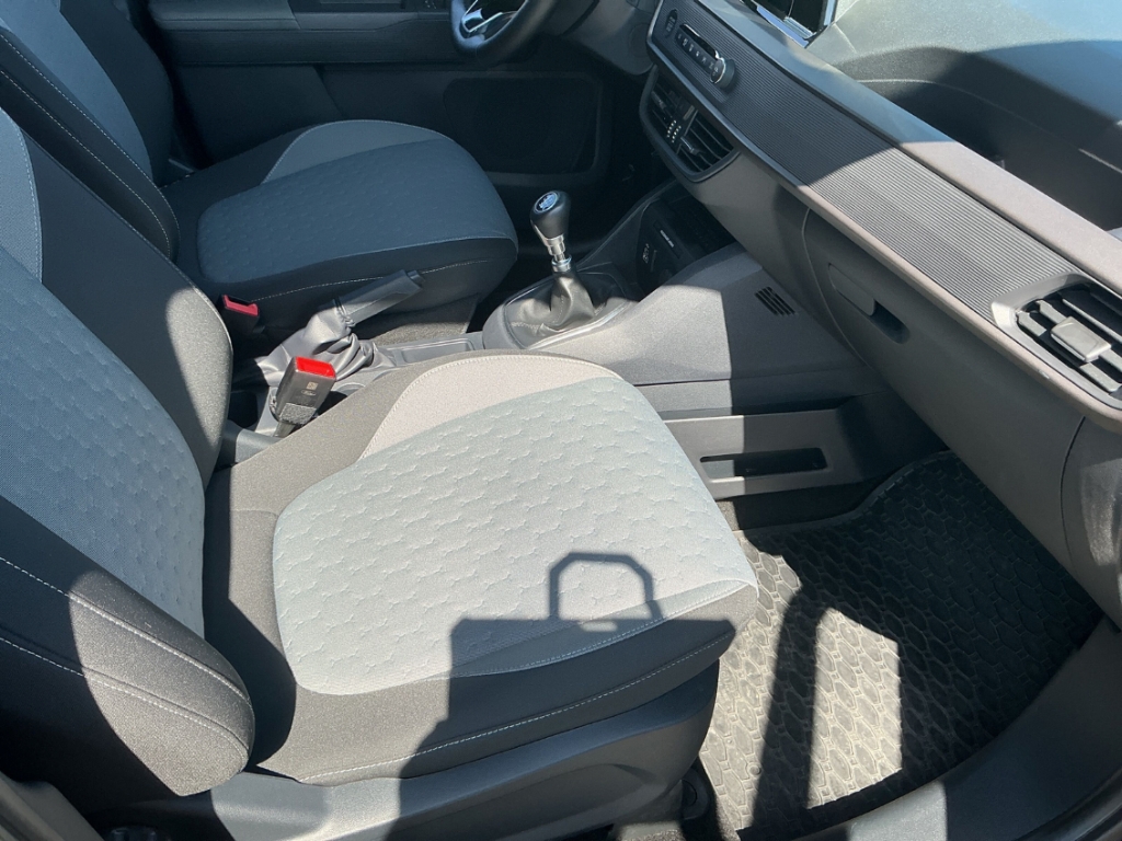 Fahrzeugabbildung Ford Tourneo Courier Titanium AHK ACC LM17 Winterpak. LED TFL