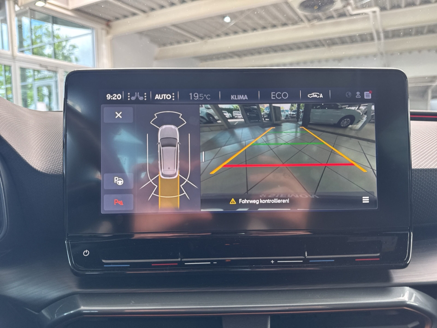 Fahrzeugabbildung CUPRA Leon Sportstourer VZ PANO NAV ACC KLIM LED KESSY
