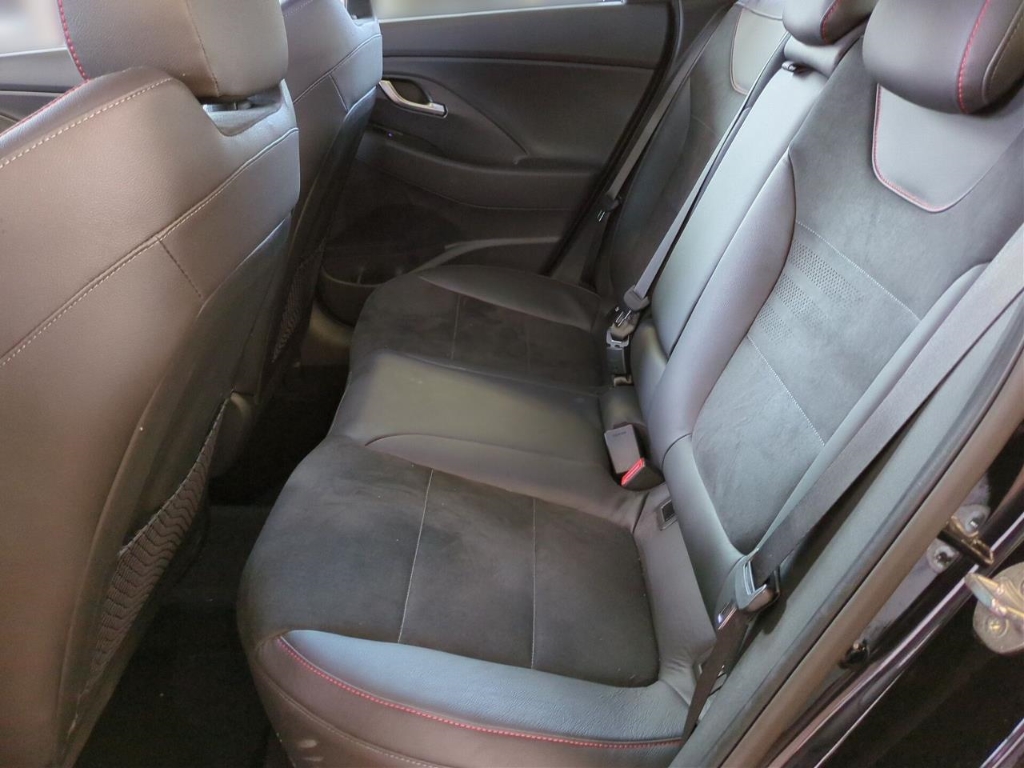 Fahrzeugabbildung Hyundai i30 FL Kombi 1.5 T-GDI 48V DCT N-Line Sitz-Paket MY25 Sportpaket Navi Digitales Cockpit