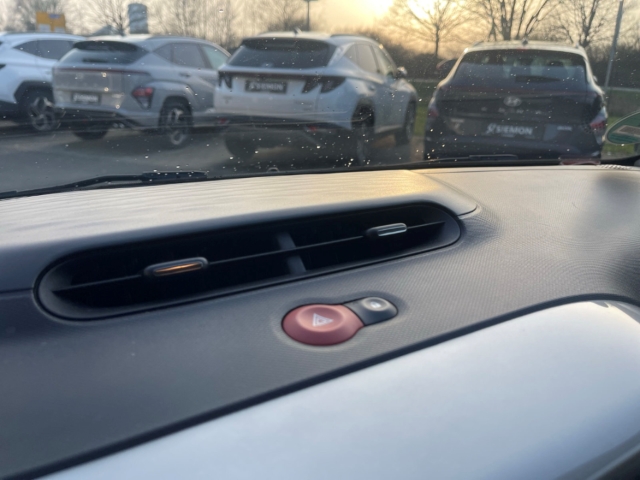 Fahrzeugabbildung Renault Twingo Limited SCe70 Bluetooth Klima Allwetter