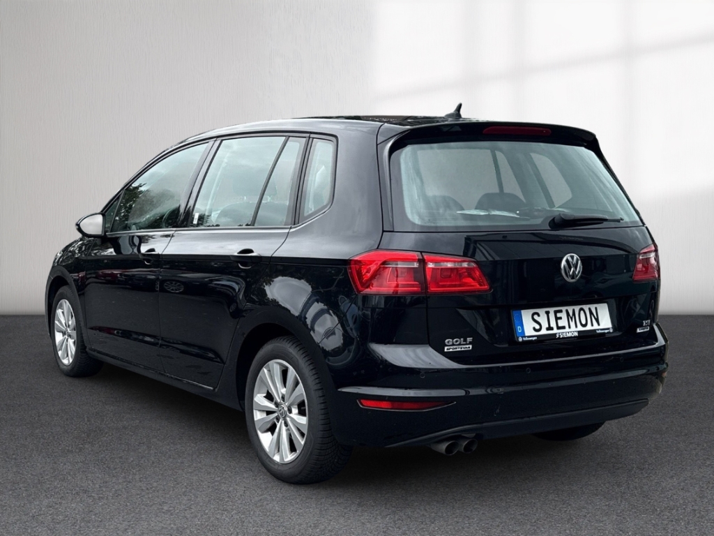 Fahrzeugabbildung Volkswagen Golf Sportsvan VII Comfortline 1.4 Climatronic ACC PDC Navi Kamera
