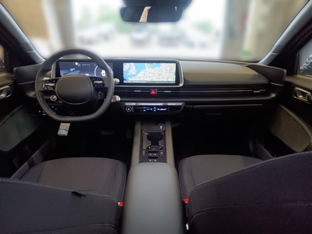 Fahrzeugabbildung Hyundai IONIQ 6 77,4kWh 2WD MY25 DYNAMIQ Navi Digitales Cockpit LED ACC El. Heckklappe Apple CarPlay