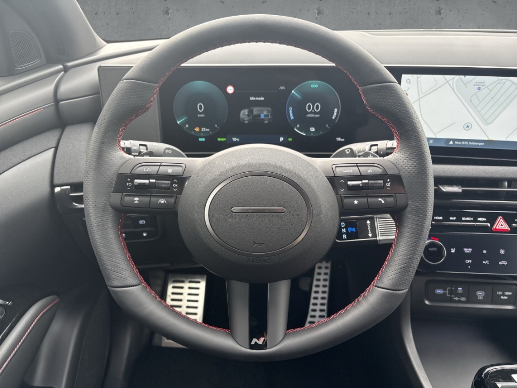 Fahrzeugabbildung Hyundai TUCSON FL MY26 1.6 PHEV AT 2WD N-Line Navi Digitales Cockpit LED ACC