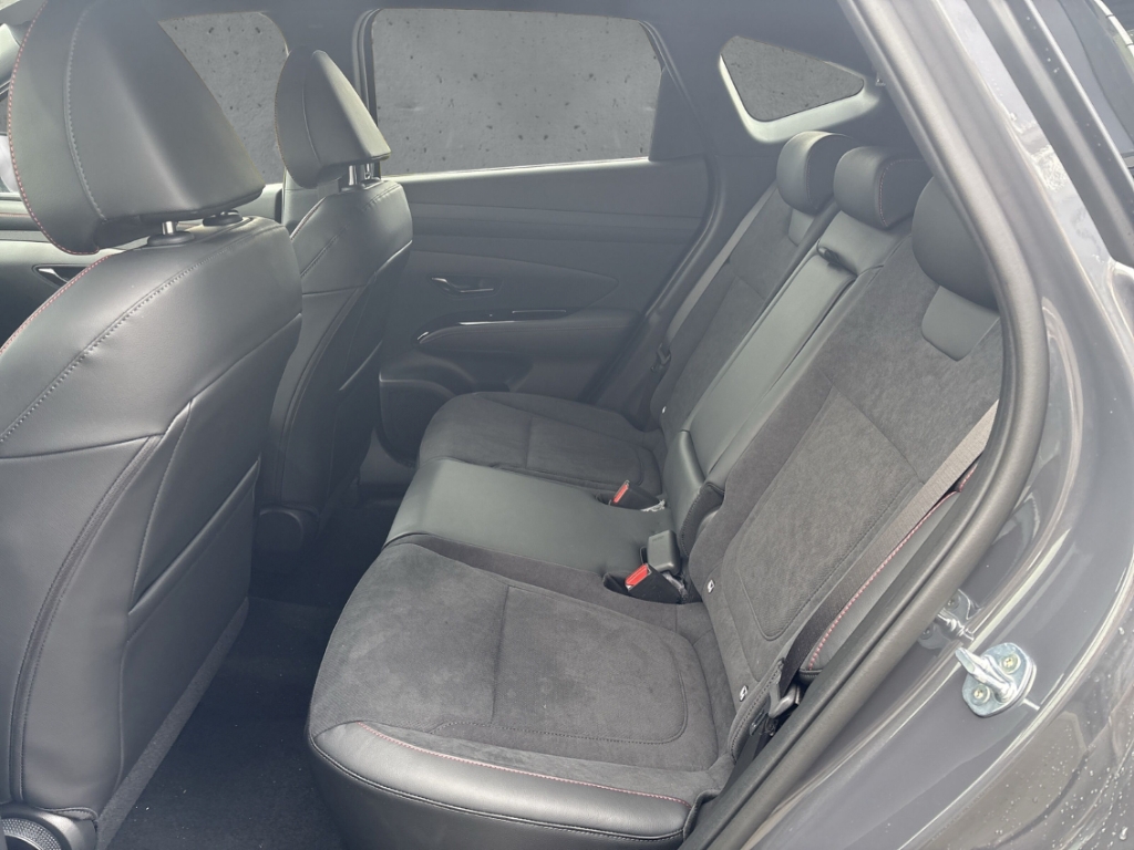 Fahrzeugabbildung Hyundai TUCSON FL MY26 1.6 PHEV AT 2WD N-Line Navi Digitales Cockpit LED ACC
