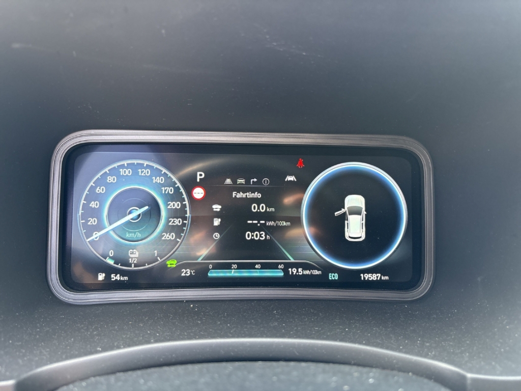 Fahrzeugabbildung Hyundai KONA Elektro Prime 64kWh LED ACC HuD e.Sitze RKam CarPlay SHZ LHZ