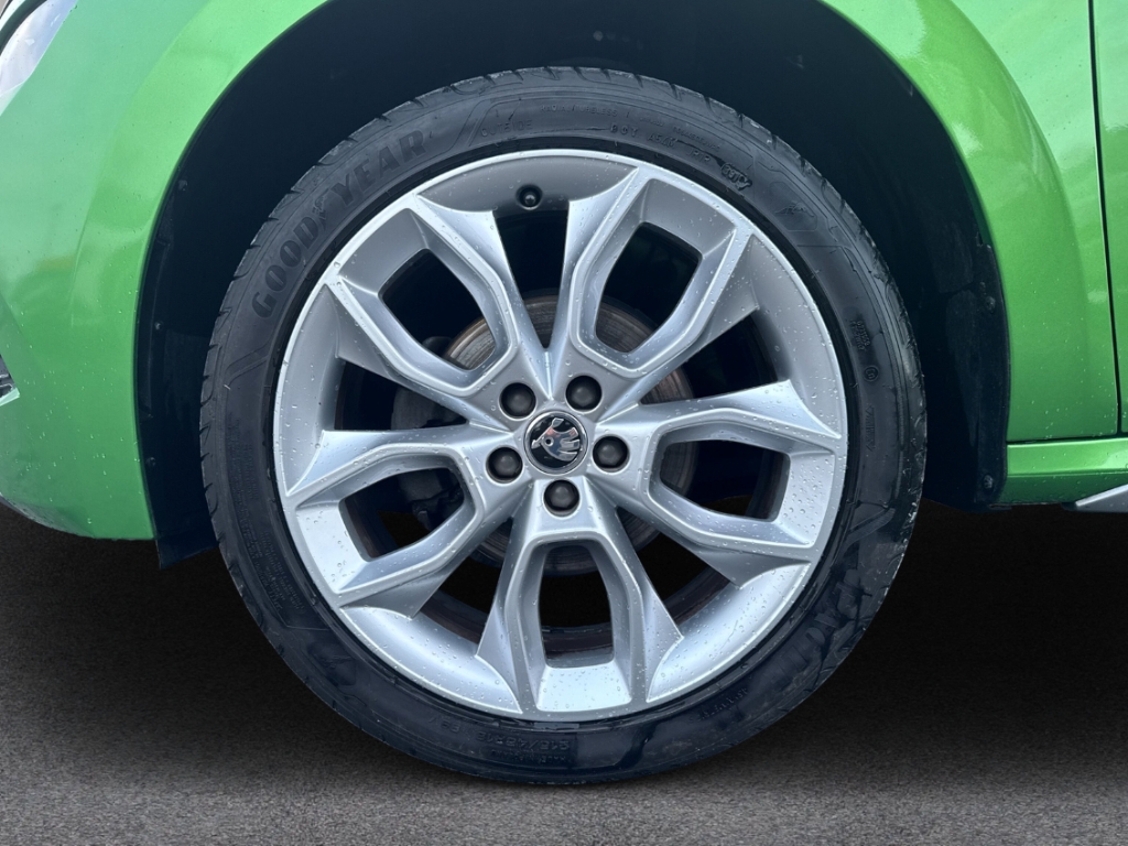 Fahrzeugabbildung SKODA Kamiq Style VIRT Sportsitze LED Klima ACC