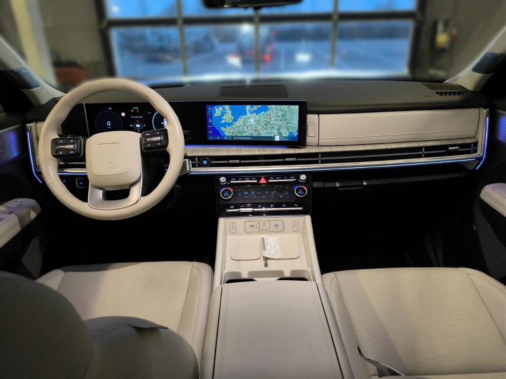 Fahrzeugabbildung Hyundai SANTA FE PHEV MY25 1.6 AT 4WD Signature Komf.P Tech.P 5-Sitz Navi Leder Digi Cockpit