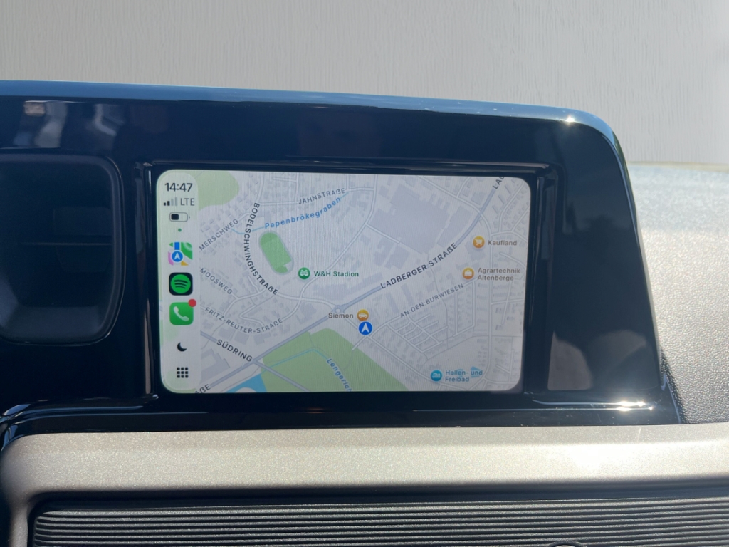 Fahrzeugabbildung Ford Tourneo Courier Titanium AHK AAC LM17 Winterpak. LED TFL