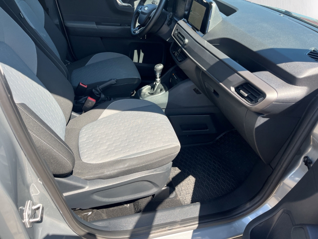 Fahrzeugabbildung Ford Tourneo Courier Titanium AHK AAC LM17 Winterpak. LED TFL