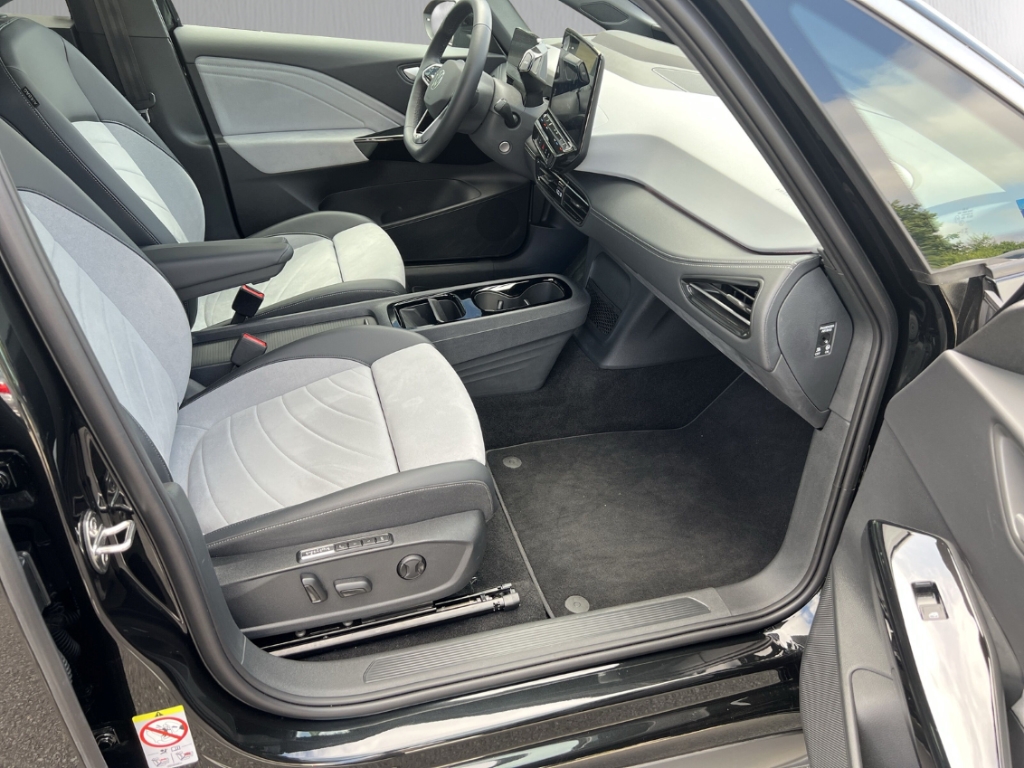 Fahrzeugabbildung Volkswagen ID.3 Pro 58 kWh 150 kW AHK IQ.DRIVE Nav ACC 360°