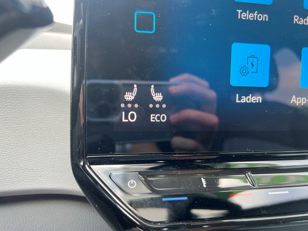 Fahrzeugabbildung Volkswagen ID.3 Pro 58 kWh 150 kW AHK IQ.DRIVE Nav ACC 360°
