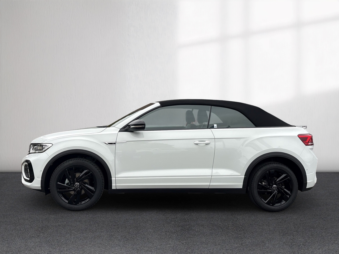 Fahrzeugabbildung Volkswagen T-Roc Cabriolet 1.5 TSI DSG R-Line Kamera ACC Navi