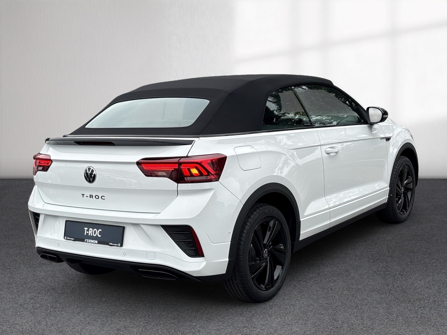 Fahrzeugabbildung Volkswagen T-Roc Cabriolet 1.5 TSI DSG R-Line Kamera ACC Navi