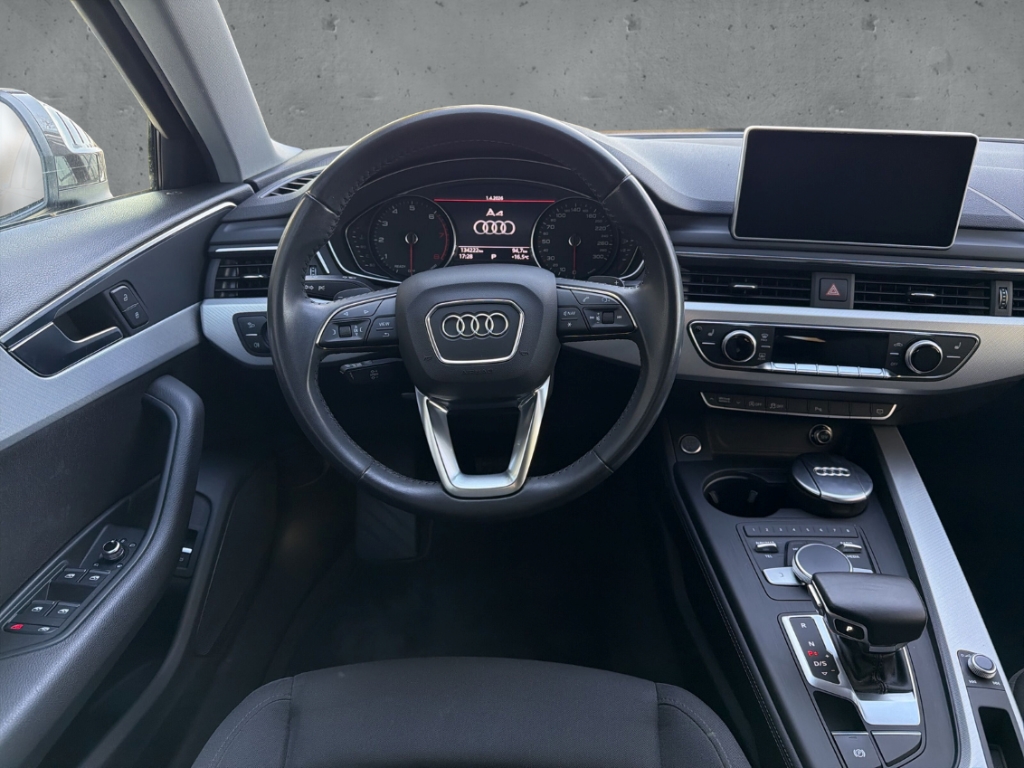 Fahrzeugabbildung Audi A4 Avant 2.0 TFSI design ultra S line DSG NAVI