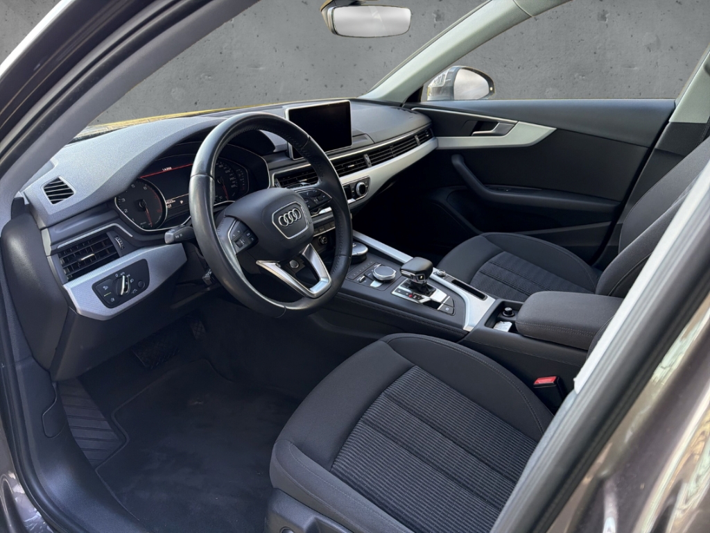 Fahrzeugabbildung Audi A4 Avant 2.0 TFSI design ultra S line DSG NAVI