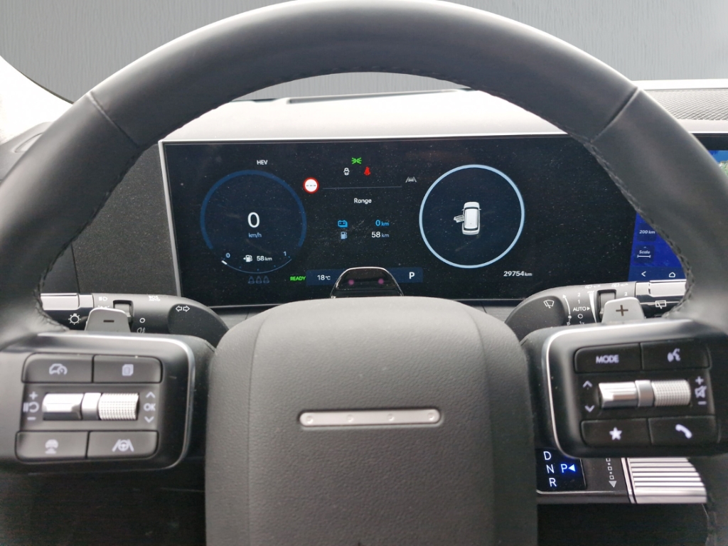 Fahrzeugabbildung Hyundai SANTA FE PHEV MY25 1.6 AT 4WD Signature Komf.P Tech.P AHK 5-Sitz Navi Leder Digi Cockpit