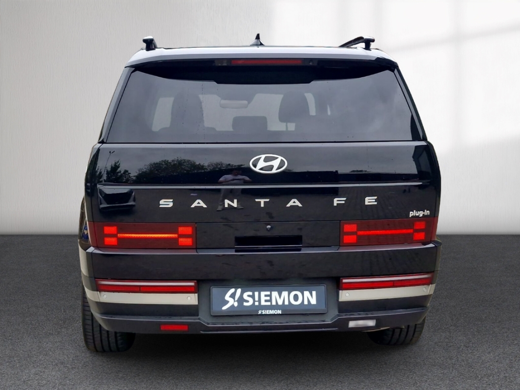 Fahrzeugabbildung Hyundai SANTA FE PHEV MY25 1.6 AT 4WD Signature Komf.P Tech.P AHK 5-Sitz Navi Leder Digi Cockpit