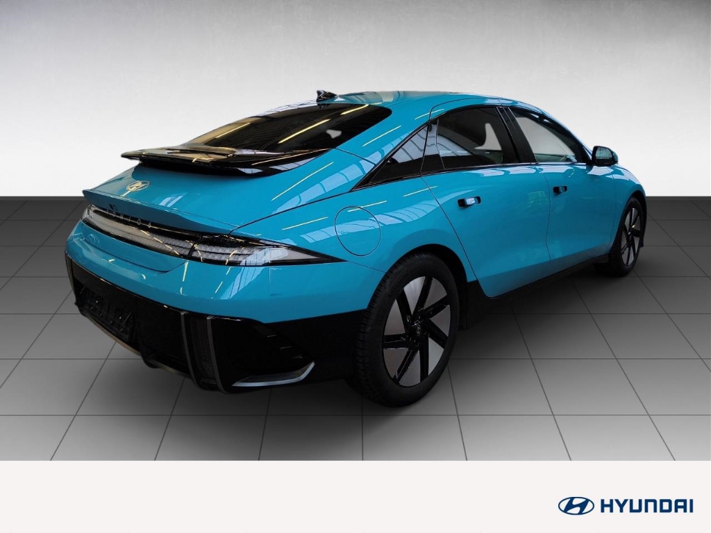 Fahrzeugabbildung Hyundai IONIQ 6 77,4kWh 4WD TECHNIQ Schiebedach HUD Navi Digitales Cockpit LED Blendfreies Fernl.