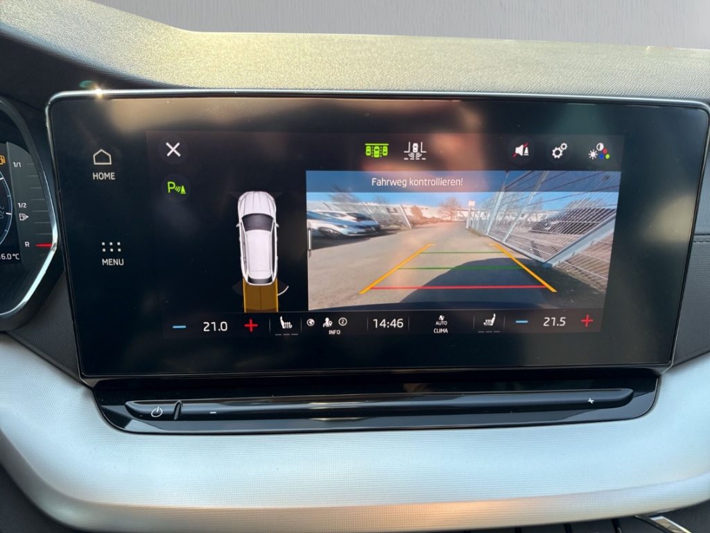 Fahrzeugabbildung SKODA Octavia Combi 2.0 TDI DSG Clever ACC LED RKam CarPlay