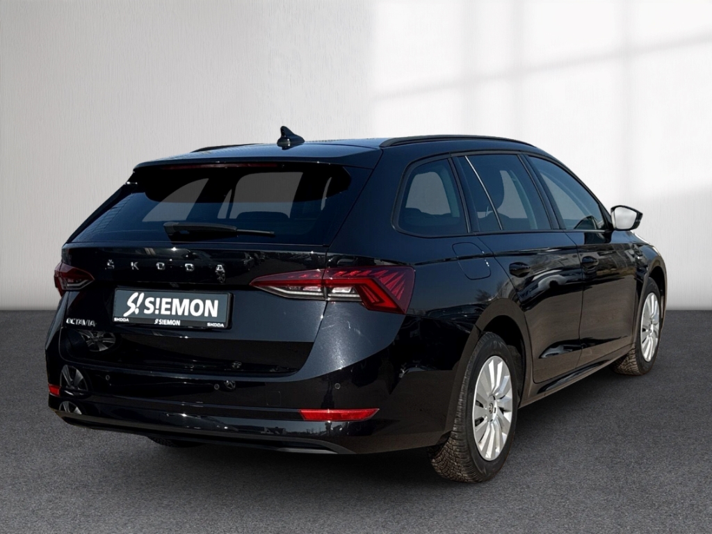 Fahrzeugabbildung SKODA Octavia Combi 2.0 TDI DSG Clever ACC LED RKam CarPlay